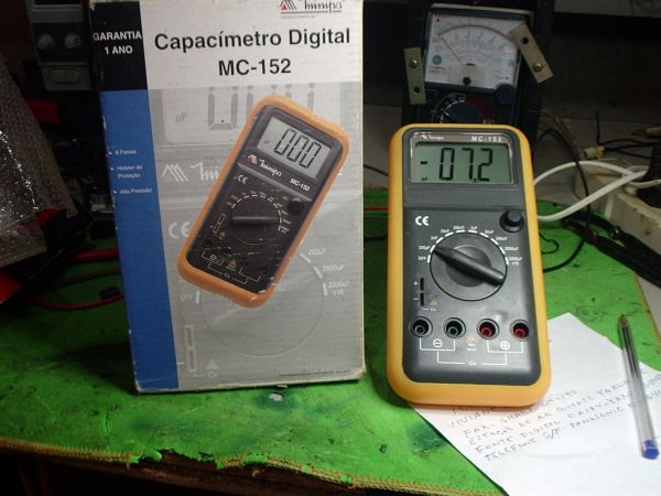 CAPACIMETRO DIGITAL